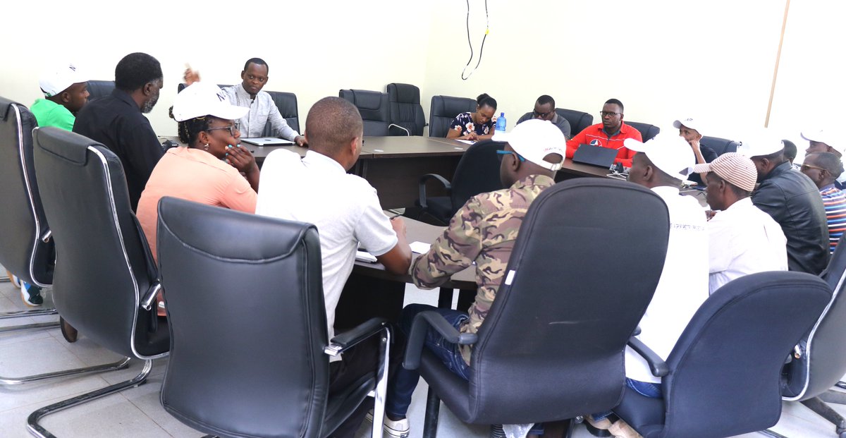 RwandaForestry's tweet photo. RFA research team, today, hosted the IPFG initiative at its headquarters in Huye District. They discussed types of agroforestry trees that are resilient enough to fend off climate change, improve people’s livelihood and contribute to carbon sequestration in Nyungwe zone. https://t.co/hwk49fArNx
