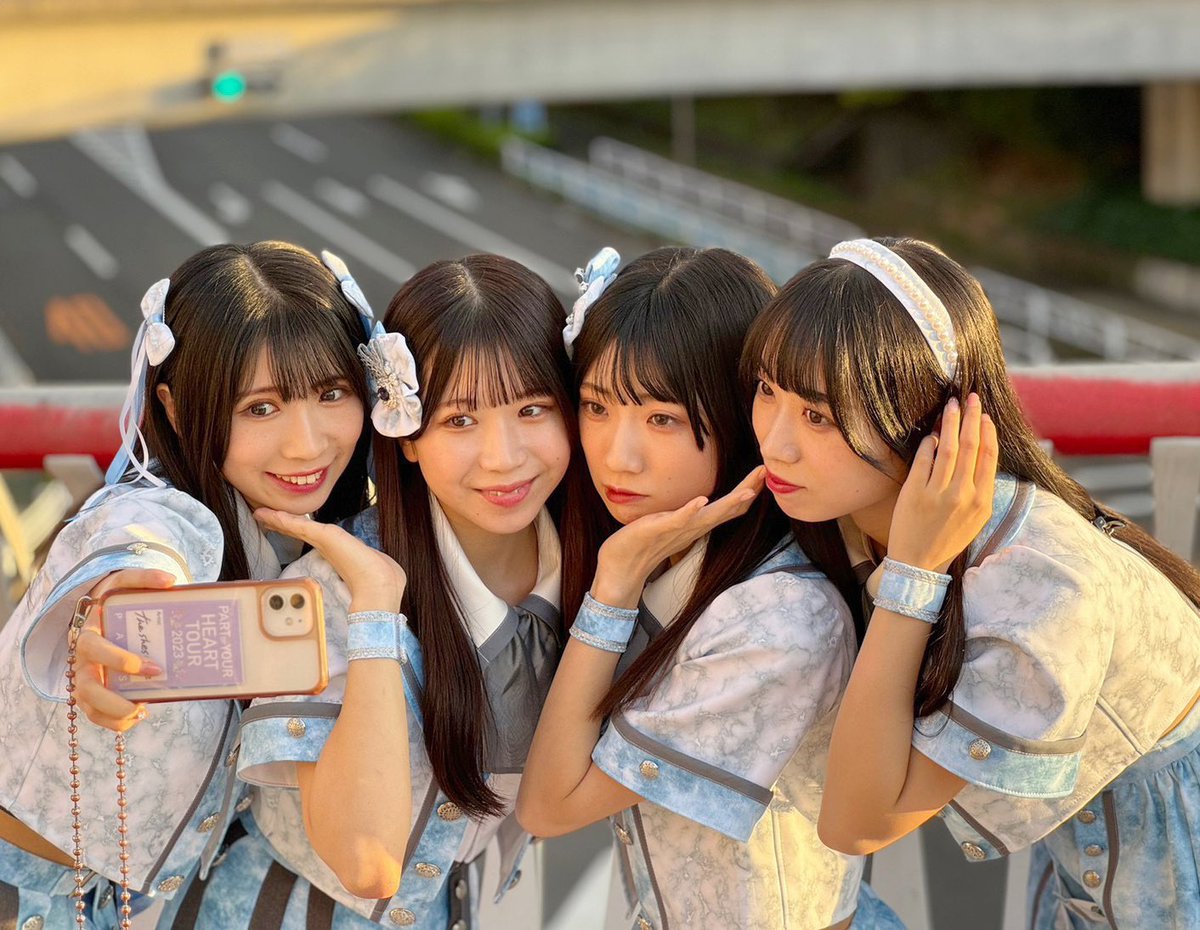 ic_maika's tweet photo. 明日3/2(土)は豪華３本立てライブ🧡
朝から夜までずっと一緒に過ごせる♡

「一期当千」は1期生4人のリベンジライブで、思い出のあの曲やみんなが驚くような楽曲も披露されるかもなので…絶対見てほしい💭❤️‍🔥

二進月歩、ワンマン前週祭も盛り上げて
来週末のワンマンに勢いをつけたい🔥
モザイクに集合です✊🏻
 #ハルカナ
