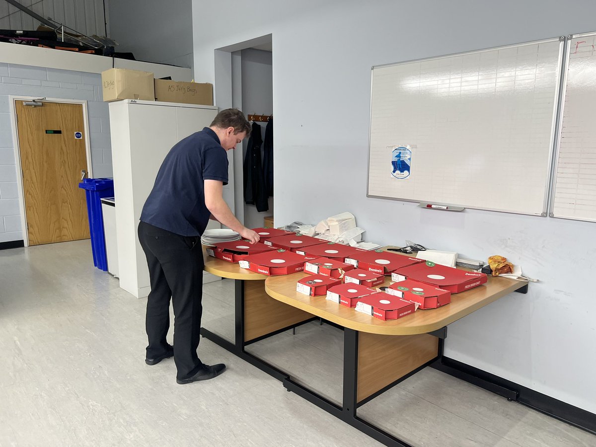 SCS Technology Solutions | Part of Air IT (@scstechnology) on Twitter photo A treat for the staff today, Jamie is the first at the pizza as usual….! 😂🍕 A treat for the staff today, Jamie is the first at the pizza as usual….! 😂🍕