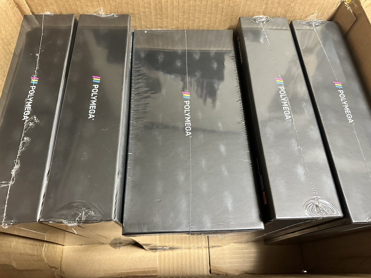 psoniKAD's tweet photo. うちにもついにPOLYMEGA届いたー！
発注してから２年半くらいかかったなぁ。 https://t.co/CLdm5Pz9gx