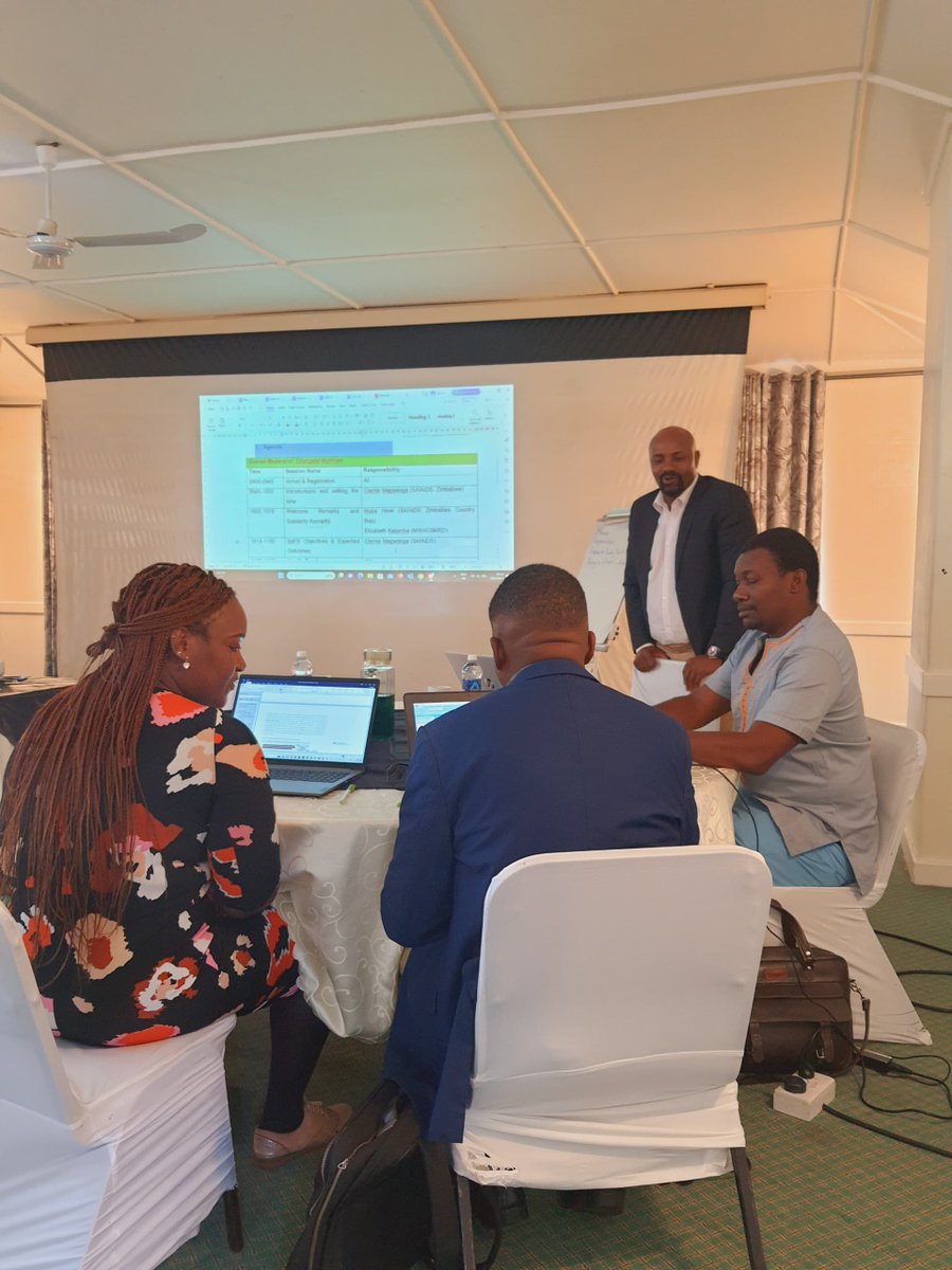 SAfAIDS #Zimbabwe and @SonkeGender, with support from @giz_gmbh held a “State of Zimbabwean Father's Study Report” validation. Key partners shared recommendations towards findings on beliefs, behaviour & attitudes of fathers on Unpaid Care Work #UPCW