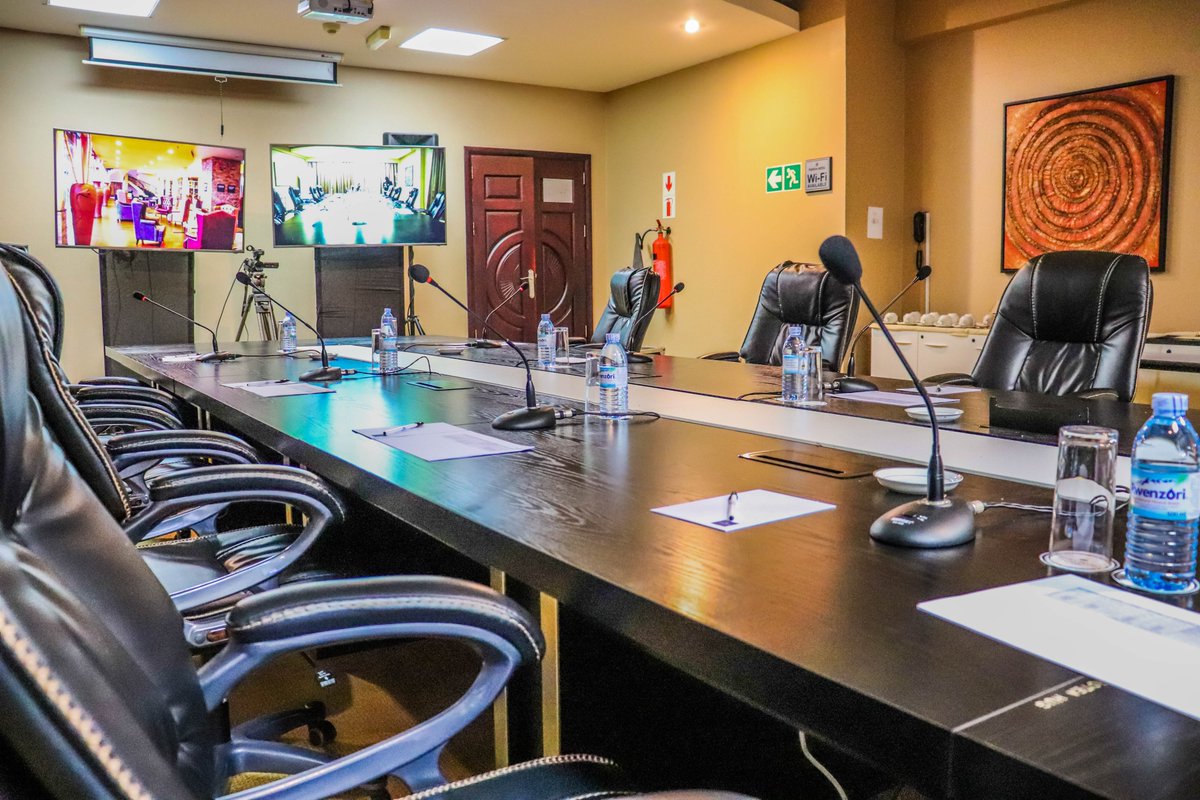 Experience the pinnacle of convenience and innovation with our fully equipped boardrooms for virtual meetings. 

Book now at events@proteaebb.co.ug or call +256414323132. 

#ProteaEntebbe #VirtualMeetings
