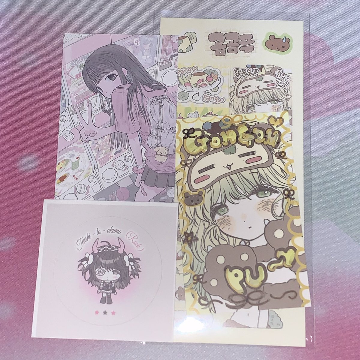 58. Mami Express 
• 곰곰푸 스티커 + 폴라 세트

첫 날엔 정신이 없어서 잘 못 봤는데 구경하다 스티커가 너무 예뻐서 사왔습니댱 💗