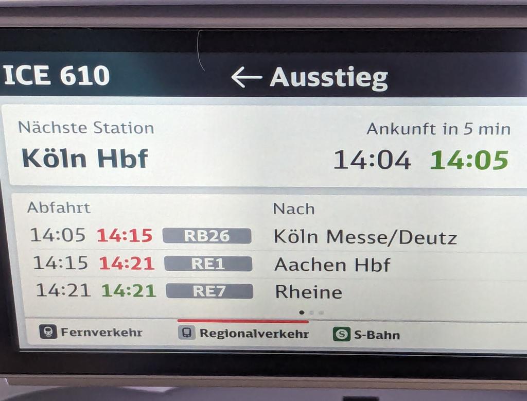 Diese Woche auf der Internationalen Handwerksmesse in München gewesen. Hinfahrt mit der Bahn mit nur 15 Minuten Verspätung. Die soeben zu Ende gegangene Rückfahrt nach Köln macht mich positiv sprachlos. Das habe ich seit Jahren nicht erlebt. Was ist los bei euch, <a href="/DB_Bahn/">Deutsche Bahn Personenverkehr</a> ? 😉