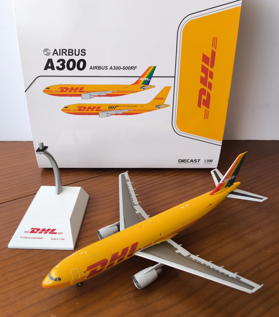 pedrospotter's tweet photo. #BuenasMediodias un nuevo aterrizaje 🛬 en mi #colección de #maquetas esta vez un #carguero
✈️
#JCWings
Ref.: SA2016
#Airbus #A300B4-600R(F)
@DHLGlobal
#LGTB #sticker
✈️
@FranciscoMaeso #Modelismo #miniaturas #Diecast #maqueteros #scalemodelstore
#dhlair #maqueteros #planes https://t.co/rbrqtWOZSx