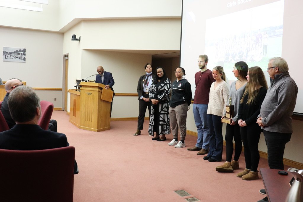 AbingtonSenior's tweet photo. Congratulations to our fall 2023 Abington Senior High School athletes, who were honored at Tuesday's meeting of the Board of School Directors. #ASDProud #ASDAthletics #AwardsofASD https://t.co/jrCpTCZNIz