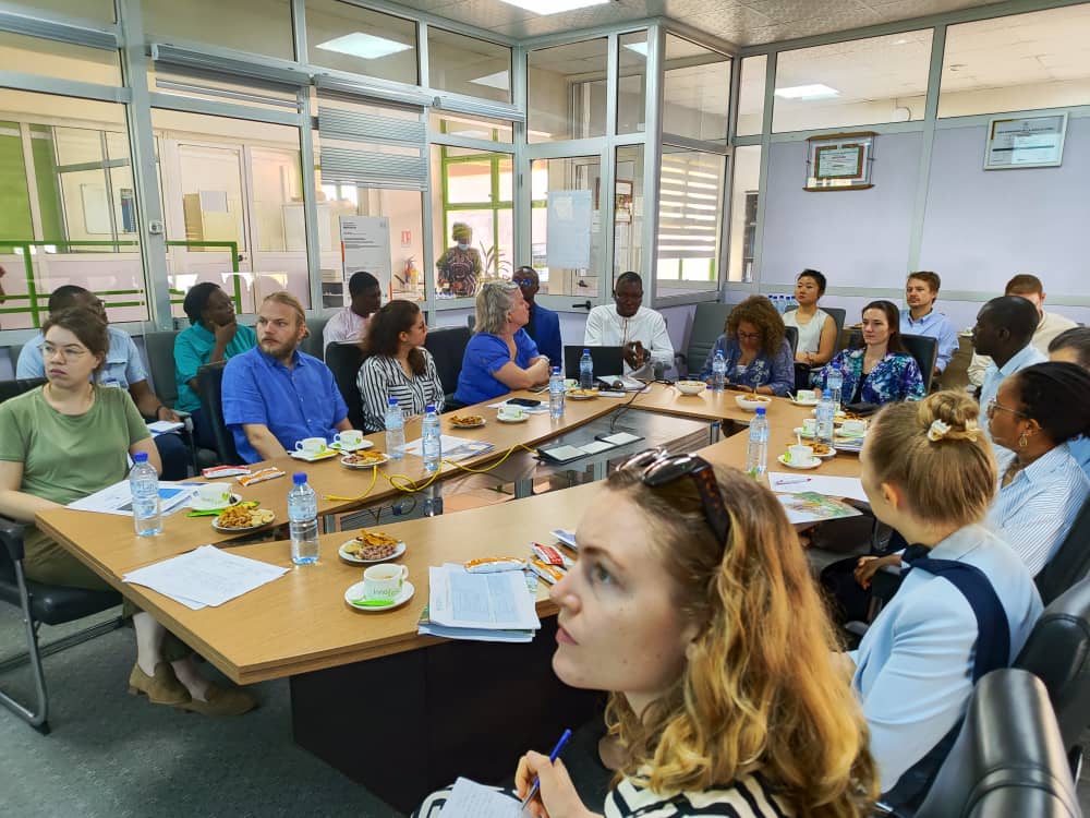 InnoFaso's tweet image. Visite de partenaires ce jour à InnoFaso
#WFP #ambassadebresil #CooperationSuisse
#ambassadepaysbas #ambassadeallemagne
#ambassadesuede #AmbassadeCanada
#ambassadeluxembourg #USAID
Merci à toute la délégation qui est passée...