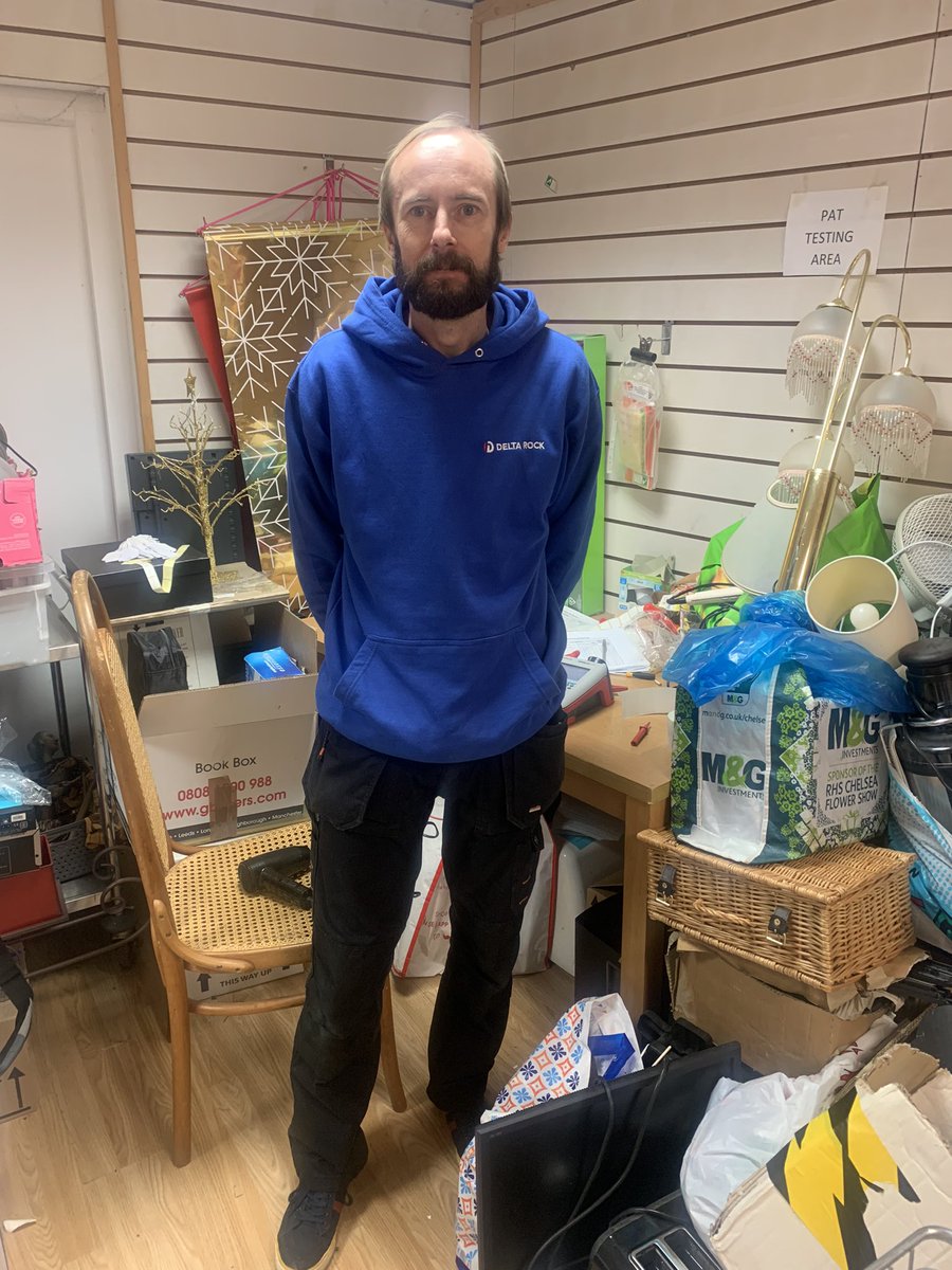 HopeHouseNicky1's tweet image. Rob from @DeltaRockGroup has been in this morning to @HHTGhospices Chester Shop to do some PAT testing to get donated electrical items safely onto the shop floor! Thank you for helping! #coty #communityhelp