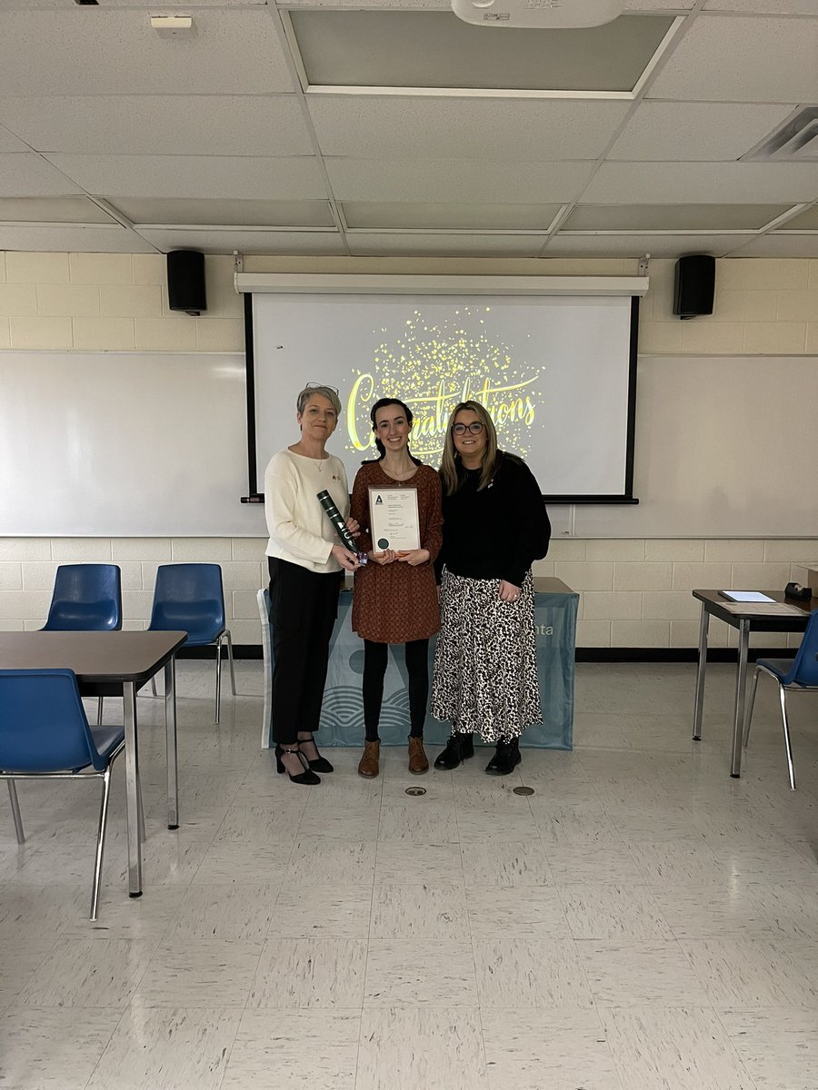 Exciting day we presented the inaugural group of @niagaracollege students with their certificates. Students joined us in @atu_ie to take part in international collaborative learning module last year in @ATU_Mayo. thanks to @ATUGlobalGalway #ATU_NC @mayochildcare