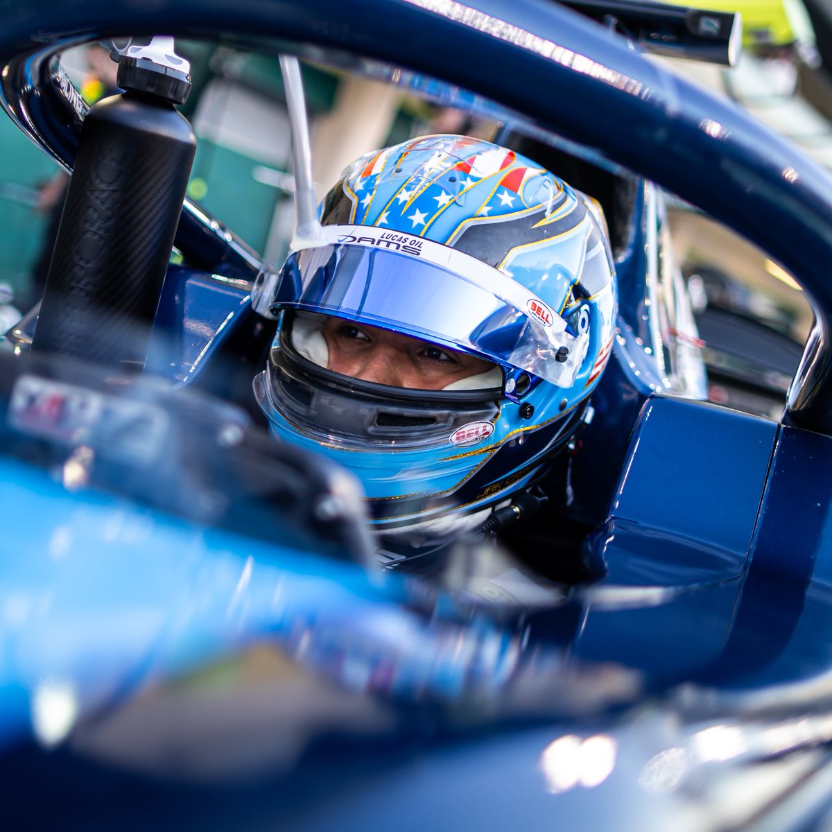 Ready to race in Bahrain 🙌 Starting positions: Jak P1⃣ JM P1⃣3⃣ 📸 Dutch Photo Agency #F2 #AllezLesBleus #BahrainGP #DAMSLucasOil