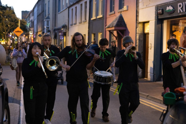 🥁Galway City Council Band Grant 2024 School bands, community bands, and community musical ensembles and collectives from all musical genres can apply. Application form and guidelines: GalwayCity.ie/BandGrants Closing date: 10 April 2024 Queries to Arts@GalwayCity.ie