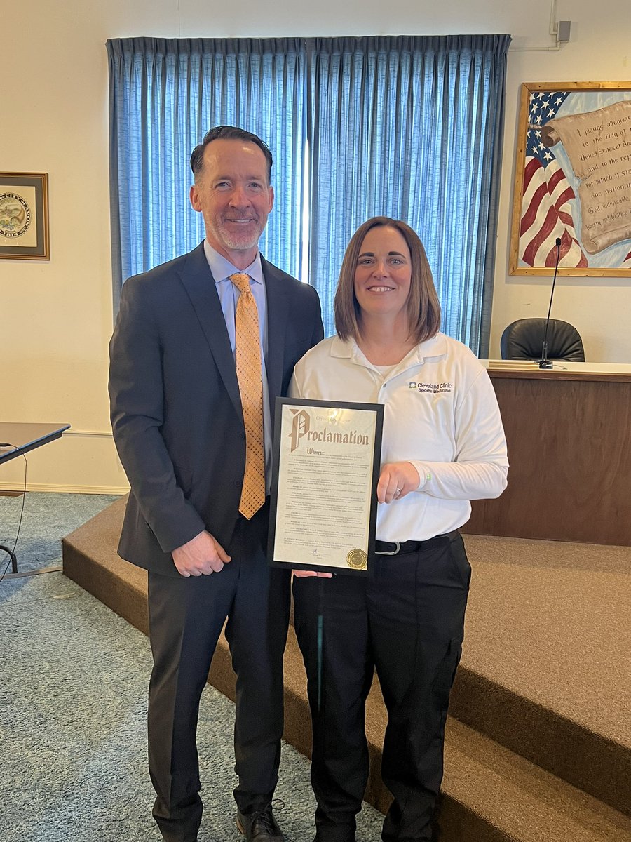 Two best athletic trainers in the world receive a proclamation from Mayor Jensen  and city of Avon for their outstanding work! It is National Athletic Training Month.  Thanks Mr O’Leary and Mrs Hauk🦅