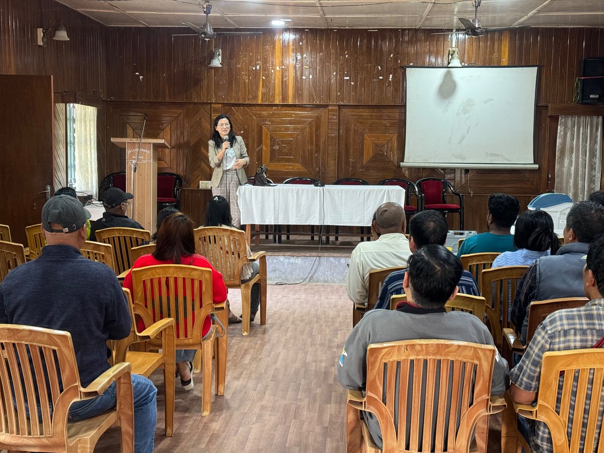 Cluster level awareness creation conducted for voters of polling stations with low voter turnout under SVEEP at Roing. Voters present were informed about the importance of voting and the process of casting votes in the EVM/ VVPAT. @ceoarunachal @ECISVEEP
