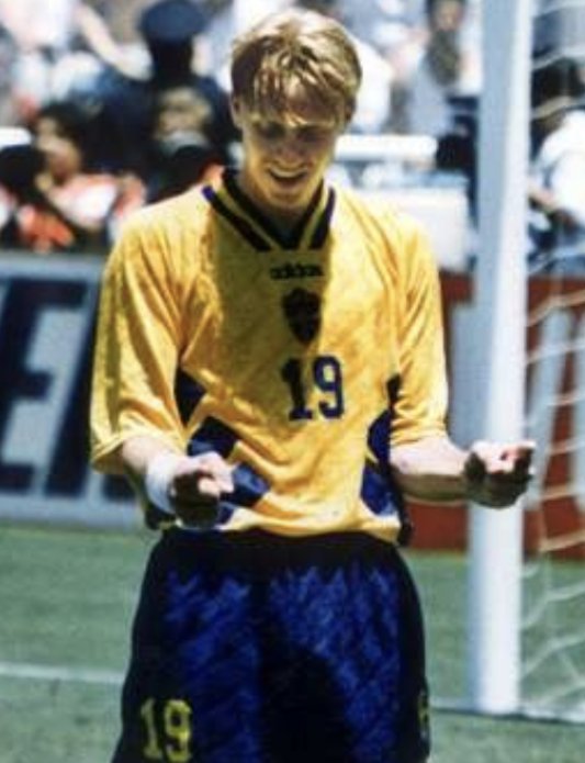 hassata85's tweet photo. @80s90sfootball USA 94 hitman Kennet Andersson https://t.co/Ji6cVERKo1