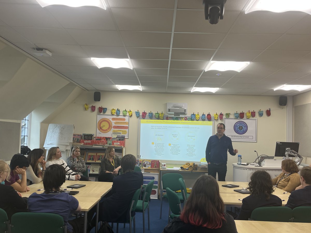 YorkCares's tweet image. Yesterday we completed another amazing #ProjectDare Thank you to the phenomenal #volunteer team from @AvivaUK who led the students in this challenge! 
#aspirations #pathwaystosuccess #CareerDevelopment #workworldencounters