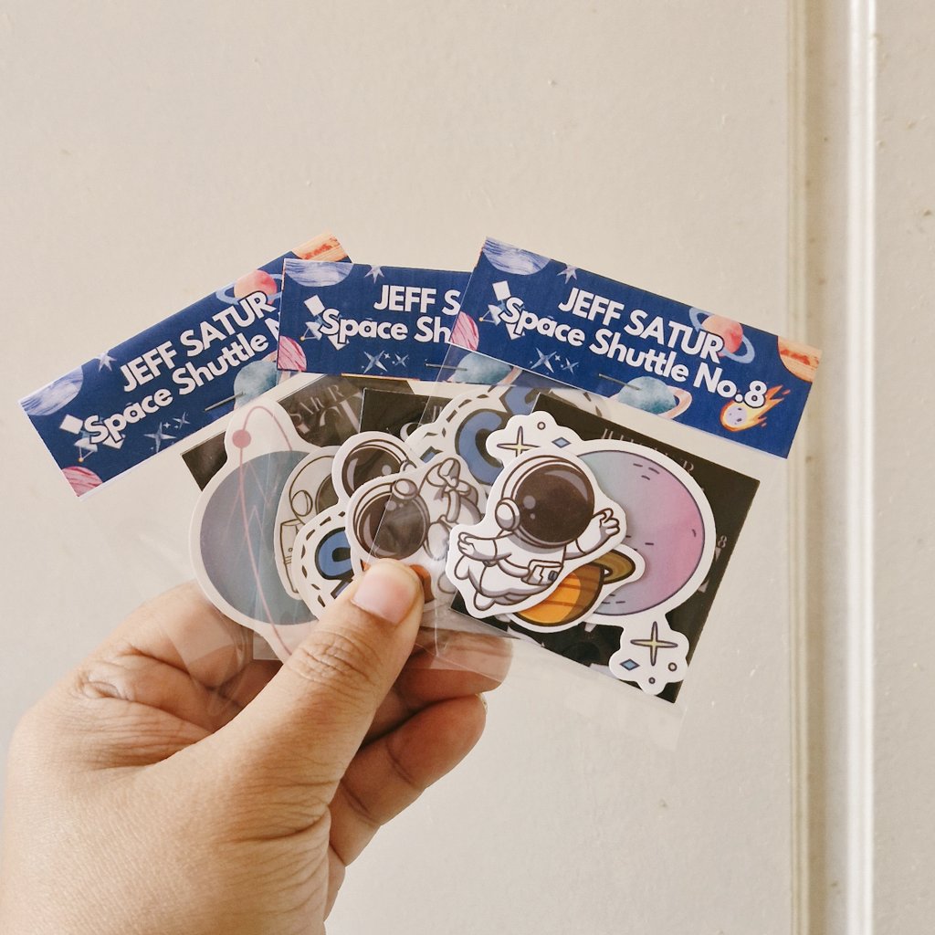 AndreajoyCL's tweet image. Hello Saturdayss! See you tomorrow as  Jeff Satur Space Shuttle No.8 lands in Manila! 

100 sets of magnets and stickers will be gven to Saturdayss❤️see u

FanProject by: @AndreajoyCL  and @frtzjhr  Look for OycetheDoll to find us 😊

#JeffSaturinManila 
#SpaceShuttleNo8inManila