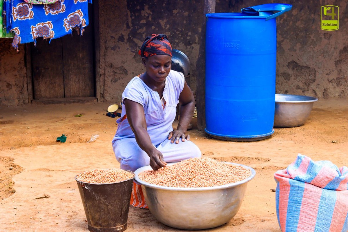 In Northern Ghana resides Gabuja Yaajabur, a resilient 40-year-old widow and mother of three. Her story is a testament to strength and empowerment, helped fostered by the 4R Nutrient Stewardship Project’s Rural Commercial Women Group. Read more: cdfcanada.coop/yaajaburs-jour…