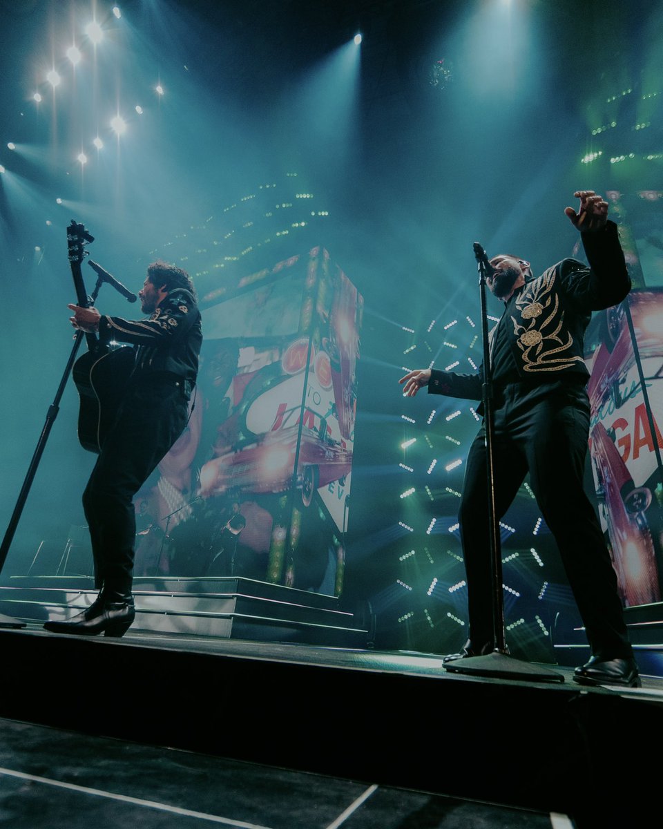 DanAndShay's tweet image. GREENVILLE, SC: OPENING NIGHT 🖤