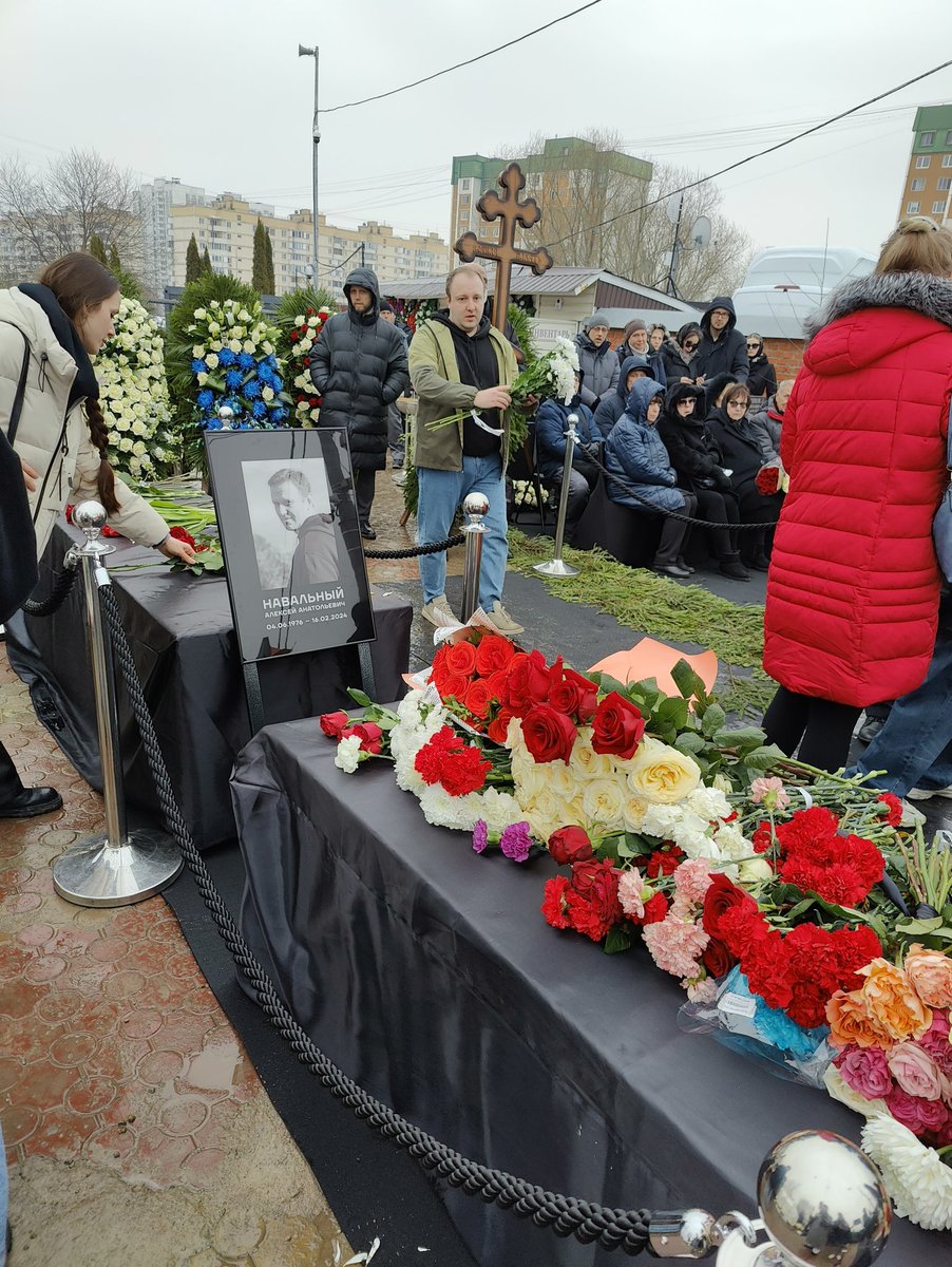 Марат tweet media