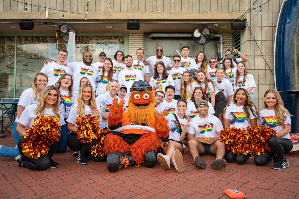 Comcast Spectacor tweet media