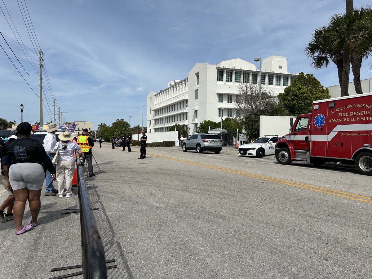 Colleen Wixon (@tcpalmwixon) on Twitter photo 