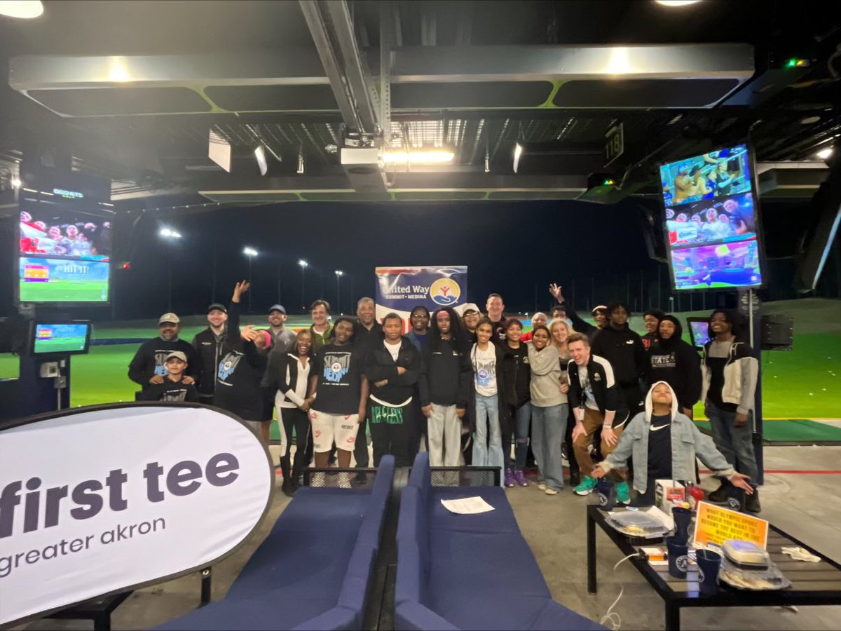 A fun night in Akron with our mentors and mentees ⛳️We went to Big Shots Golf to build relationships, learn golf and have a good time. Thanks to our 14 youth leaders, 5 success coaches and all who support us for making this a great event. #hv3mentorship @uwsummitmedina