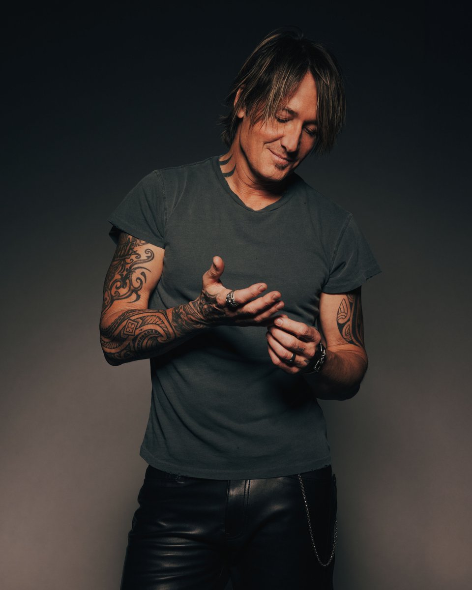 It's a toxic cycle, they're just 'Messed Up As Me' 🌀 Hear @KeithUrban's new single on The 615: pandora.app.link/55m3z0ajBHb