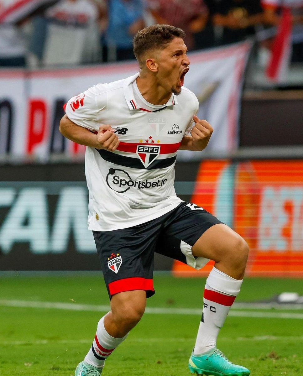 spfcisaac_'s tweet photo. Que orgulho do nosso made in Cotia 🥺 voa muleke https://t.co/5EaeFewApn
