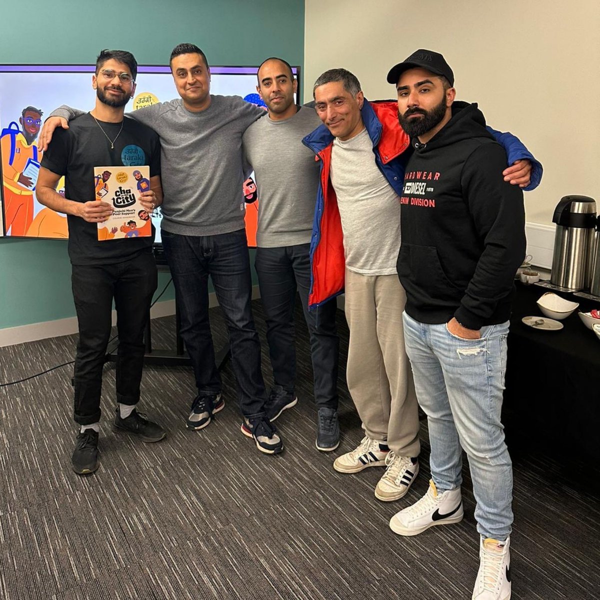 Taraki 🌞 (@tarakihq) on Twitter photo last month we started delivering our men’s peer support facilitator training program called ‘cha in the city’ across leicester! ✨
if you're interested in a running a group for Punjabi men yourself please reach out to taimour@taraki.co.uk last month we started delivering our men’s peer support facilitator training program called ‘cha in the city’ across leicester! ✨
if you're interested in a running a group for Punjabi men yourself please reach out to taimour@taraki.co.uk