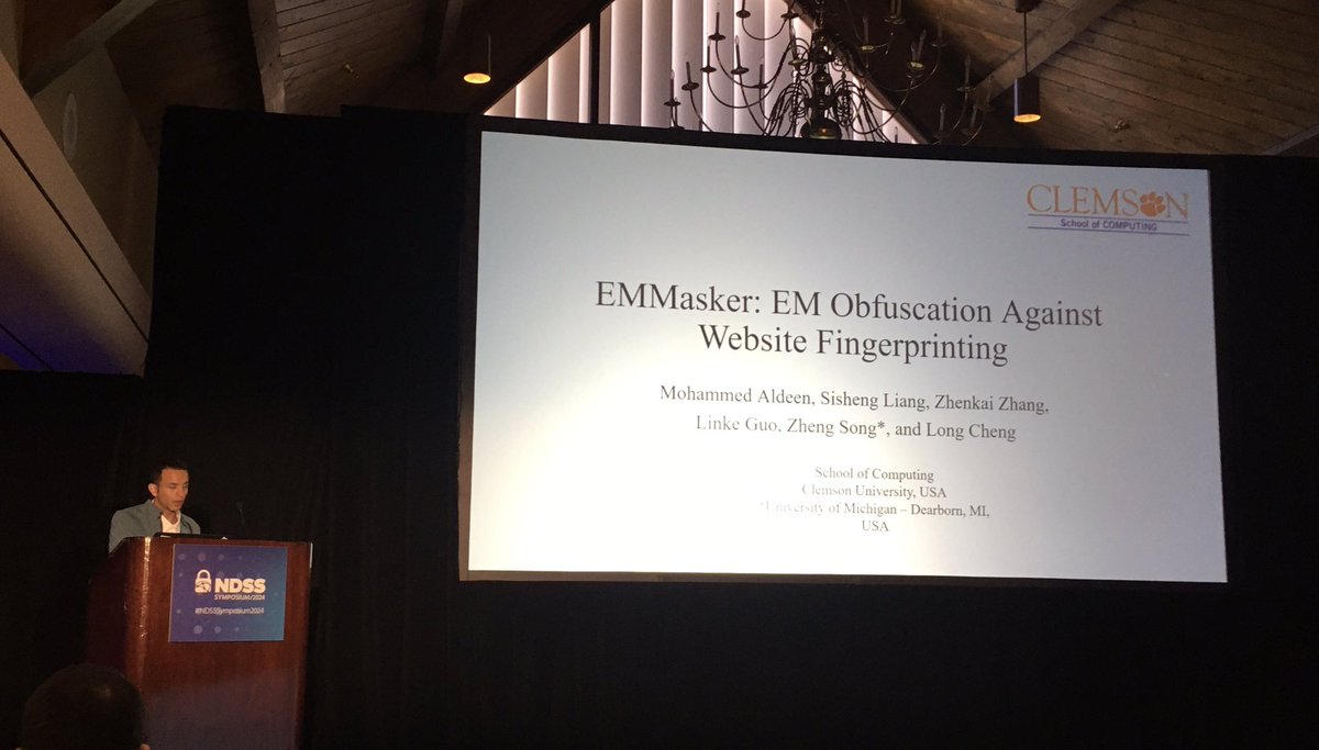 AuroreFass's tweet image. Next speaker: Mohammed Aldeen on website fingerprinting #MADWeb