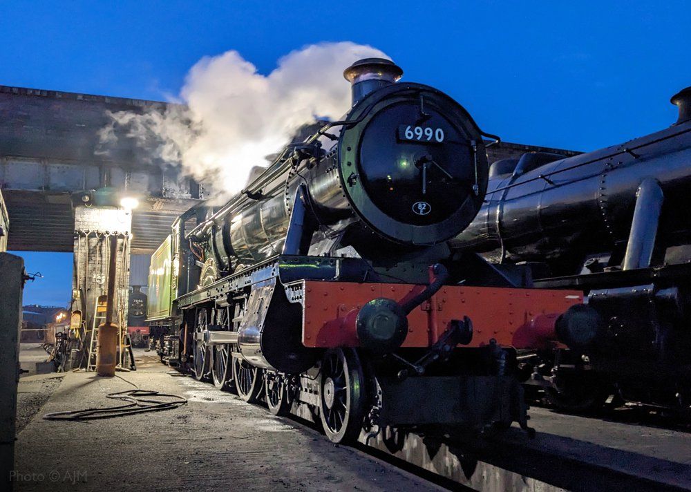 We're running passenger trains this weekend 2nd and 3rd March 2024, 6990 'Witherslack Hall', BR Standard Class 5 73156 and a heritage Diesel Railcar in action. For more details, including the timetable and fare information see: buff.ly/43QCxGp #GreatCentralRailway
