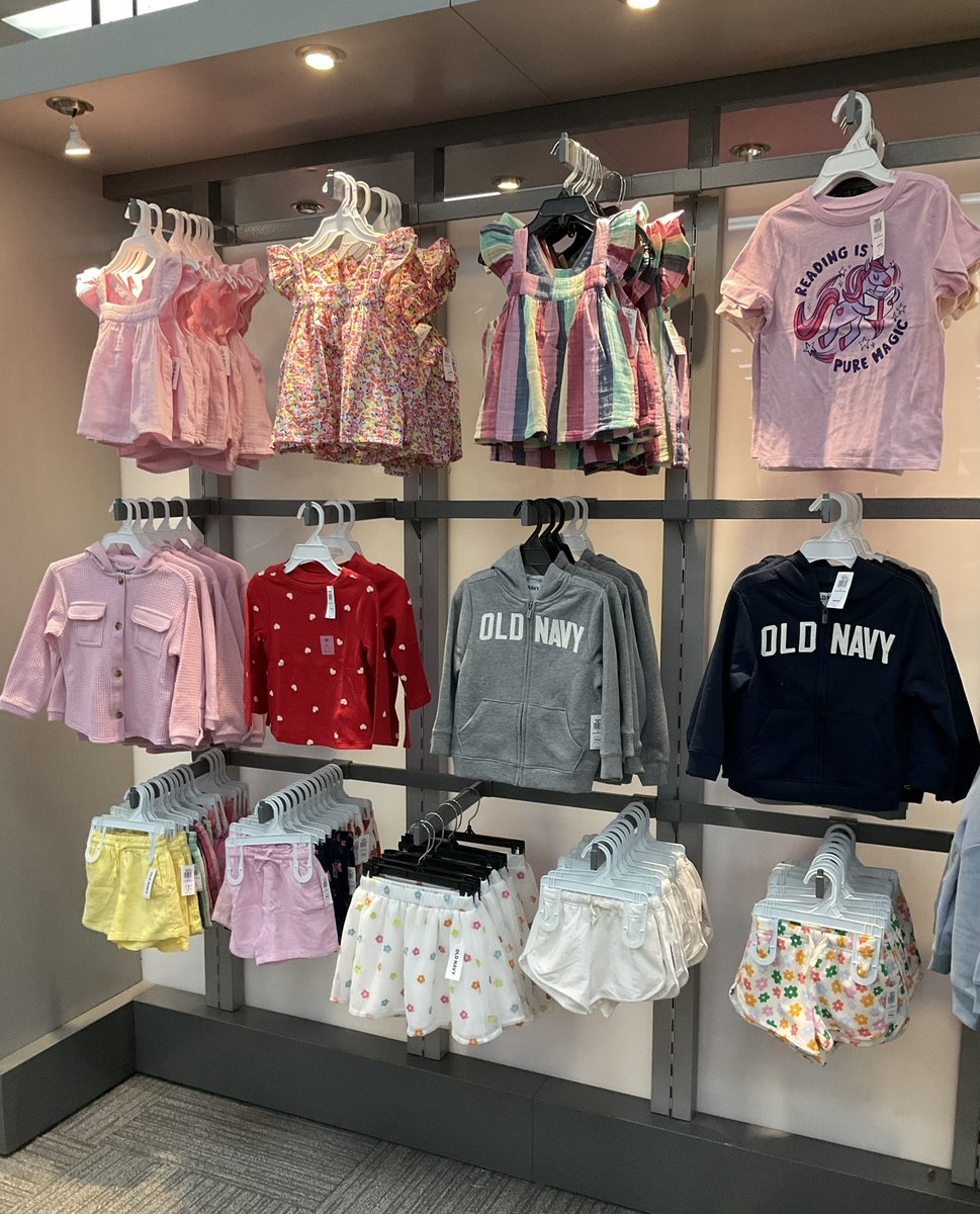 CMPexchange's tweet photo. Save 20% on children’s Old Navy clothing this week! It’s definitely still one of my favorite brands. 

#fortcampbellexchange 
#oldnavy
#bigsavings https://t.co/rcVhJSaRZR