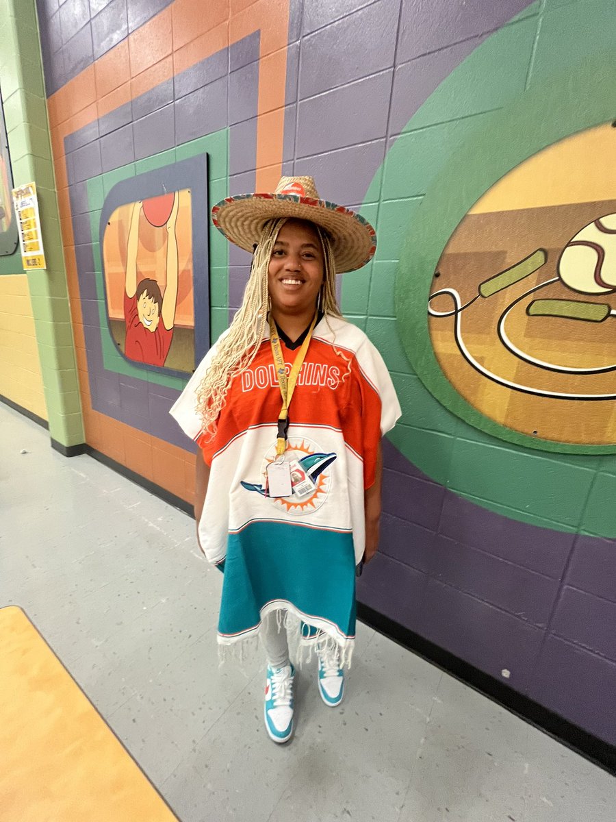 JESLibrary23's tweet image. Celebrating Read Across America with the theme Books Can Take You Anywhere #tackytourists #ReadAcrossAmerica @JonesES_AISD @aldinelibraries