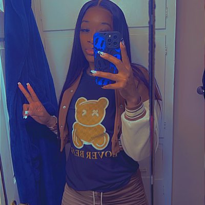 onleyrenata_'s tweet photo. #NewProfilePic https://t.co/tWExpkI7c6