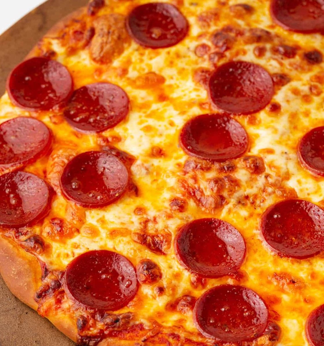 As a teacher, I love using <a href="/Quizizzuk/">JDN</a> with my students to make learning fun and engaging 📚🎮 and now they  have kindly engaged my belly for being A Pizza the Action! Thank you for my pizza <a href="/QuizizzUK/">JDN</a> #edtech #nopineappleallowed