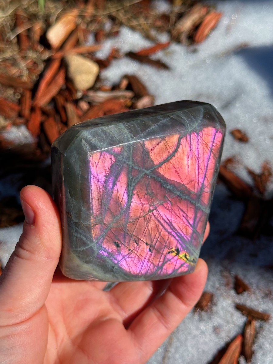 Gorgeous labradorite coming to my live sale table on lG tomorrow 💞