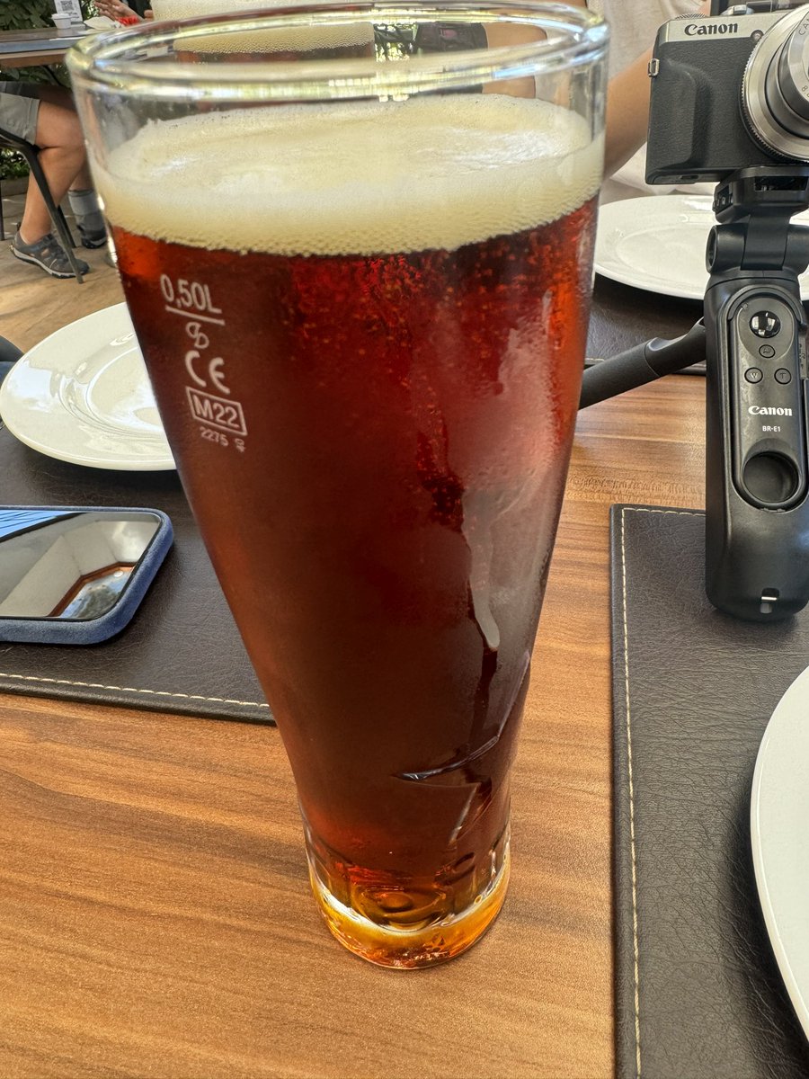 BamBam1A's tweet photo. Start my Chile🇨🇱 
with Autral Calafate
(so good....😭)

#AREA52 https://t.co/OzEwIDotTG