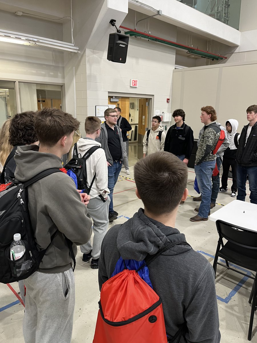 Thank you @wku @SCKLAUNCH @BGChamber for hosting students for Engineering Day last week. They had a blast learning from professionals, students, and professors. #UnitedWayforccr @WarrenCoSchools @GwoodHS
