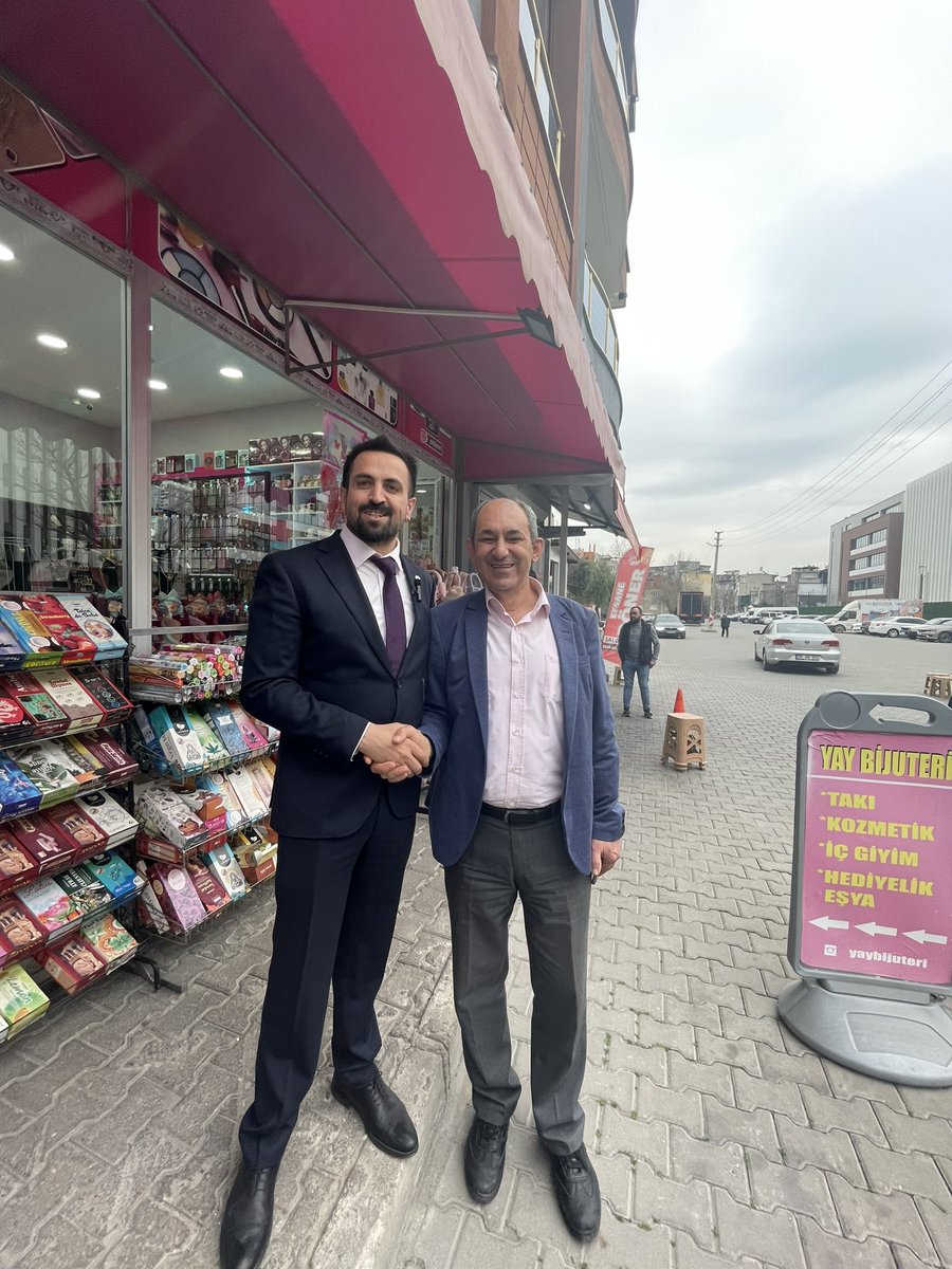 Bugün Bornova Belediye Başkan Adayımız Muhammet Yılmaz Bornova Çamdibi mahallesinde halkımızla bir araya geldi. 

#BornovayaDevaKalıplaraVeda 

#bornovadeva #deva #seçim #YerelSecim2024
