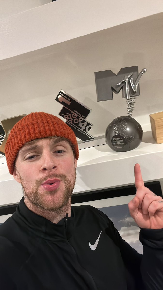 Yes yes, it’s landed! My @mtvema @MTV award for ‘Best UK & Ireland Act”. Thanks so much to MTV and the fans for this, it means the world. Trust me when I say this, we’re just getting started 💪🏻