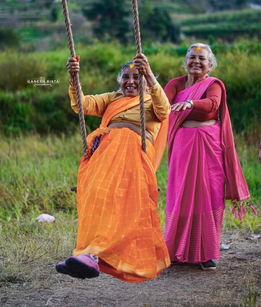 Be the reason someone smiles today. You never know how much your kindness can make a difference in someone’s life. ❤️