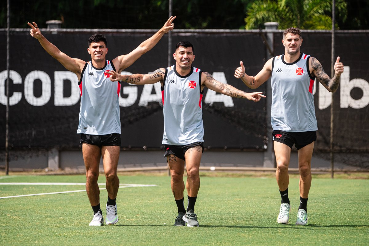 🇨🇱 🇦🇷 💢

📸: Leandro Amorim | #VascoDaGama