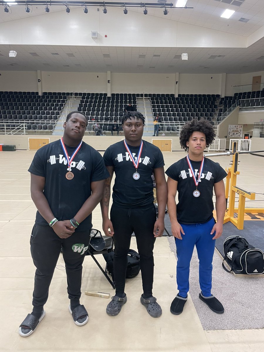 Congratulations to Q Tillman Evans, Shemane Clark, and Tytus Davidson. These 3 advanced and will compete in the Powerlifting State Championships on April 6 in Jackson. #toomuchpoint #theoriginal