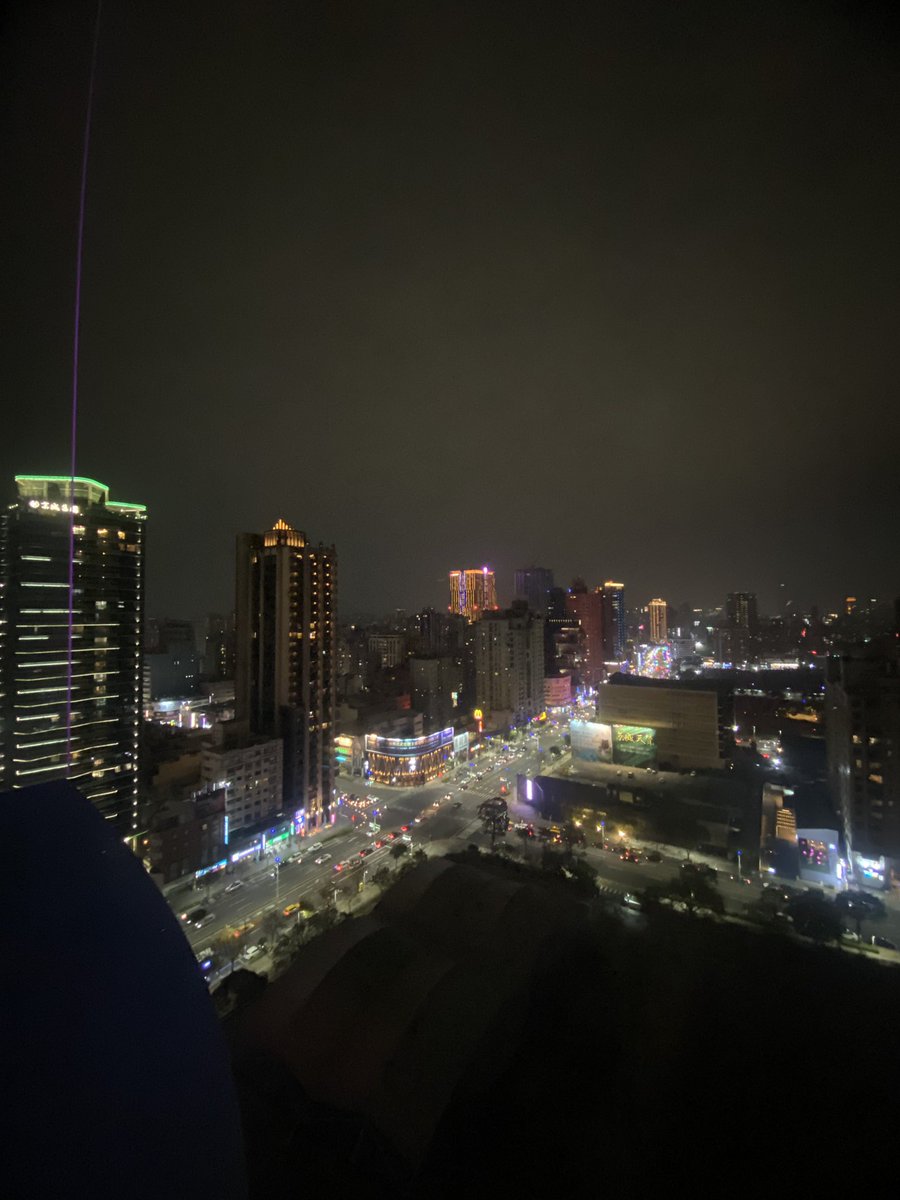 今晚有點冷，喝點小酒🥂