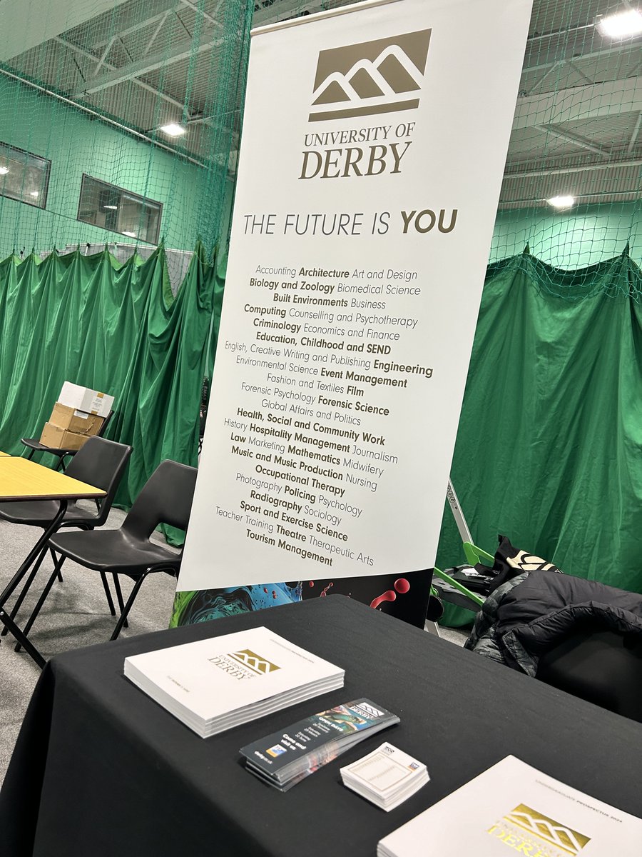 Mad March is well underway! 🎉

This week:

- Attended careers fairs @CFSAcademy, @gifhe, & @DerbyGrammar .

- Welcomed @thehartschool for a Uni experience day.

- Supported on our 'Build Your Career' event.

The excitement continues in the weeks ahead!

#DerbyOutreach @DerbyUni