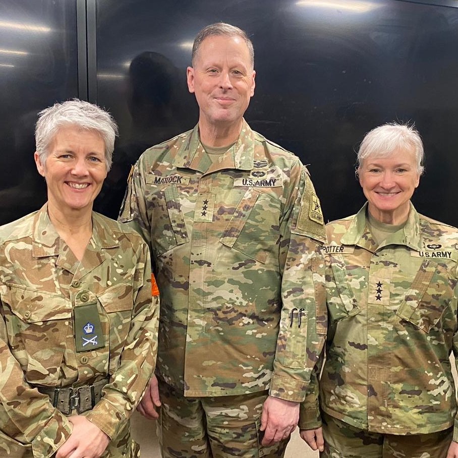 An unparalleled partnership 🇬🇧-🇺🇸: Army-to-Army talks have been taking place, building mutual trust and synergy for future training & operations. The @BritishArmy's Deputy Chief of the General Staff & personnel were hosted by @USArmy peers for this annual event in Washington DC.