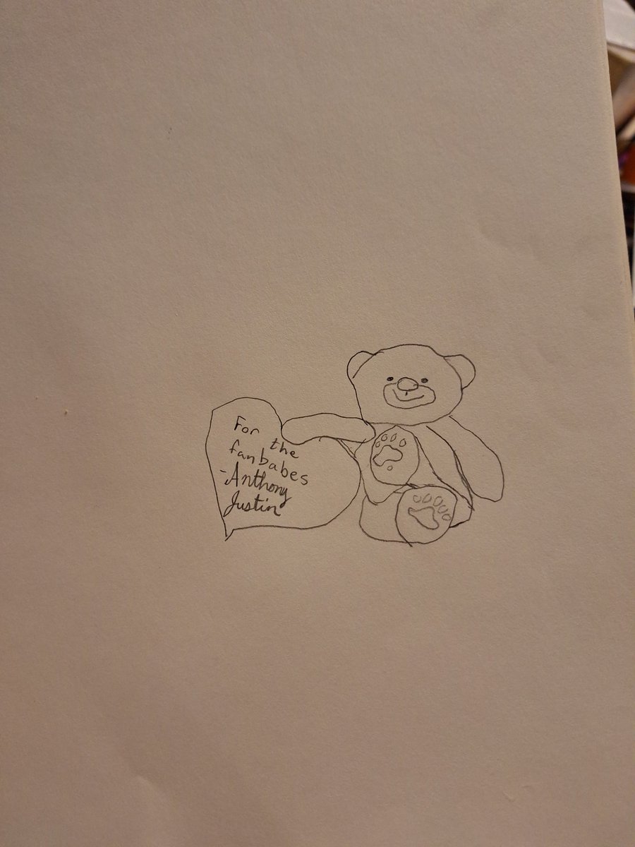 JustinAnt01's tweet image. Of course Anthony Justin sent in a little love note for the fanbabes. ♥️
#SaveLockwoodandCo #ImALittleTeapot