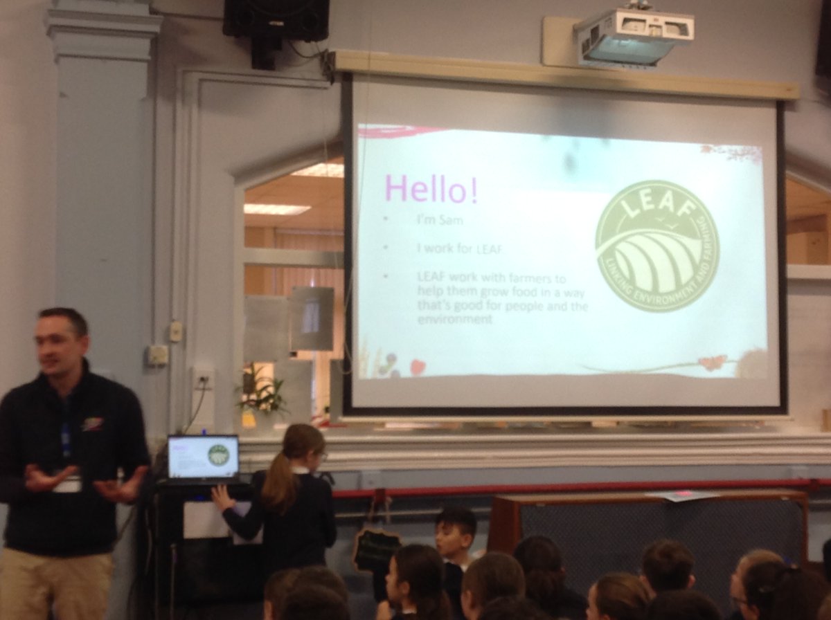 StanleyGroveAcademy tweet media