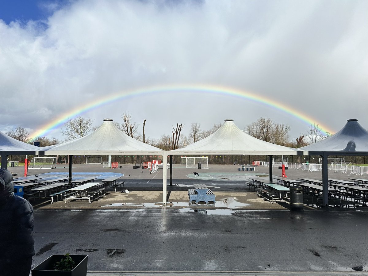 Just wrapped up another fantastic week at HGA, proving that even when the skies open up, we find our pot of gold in the learning of our students. 🌈 #LearningChangesLives