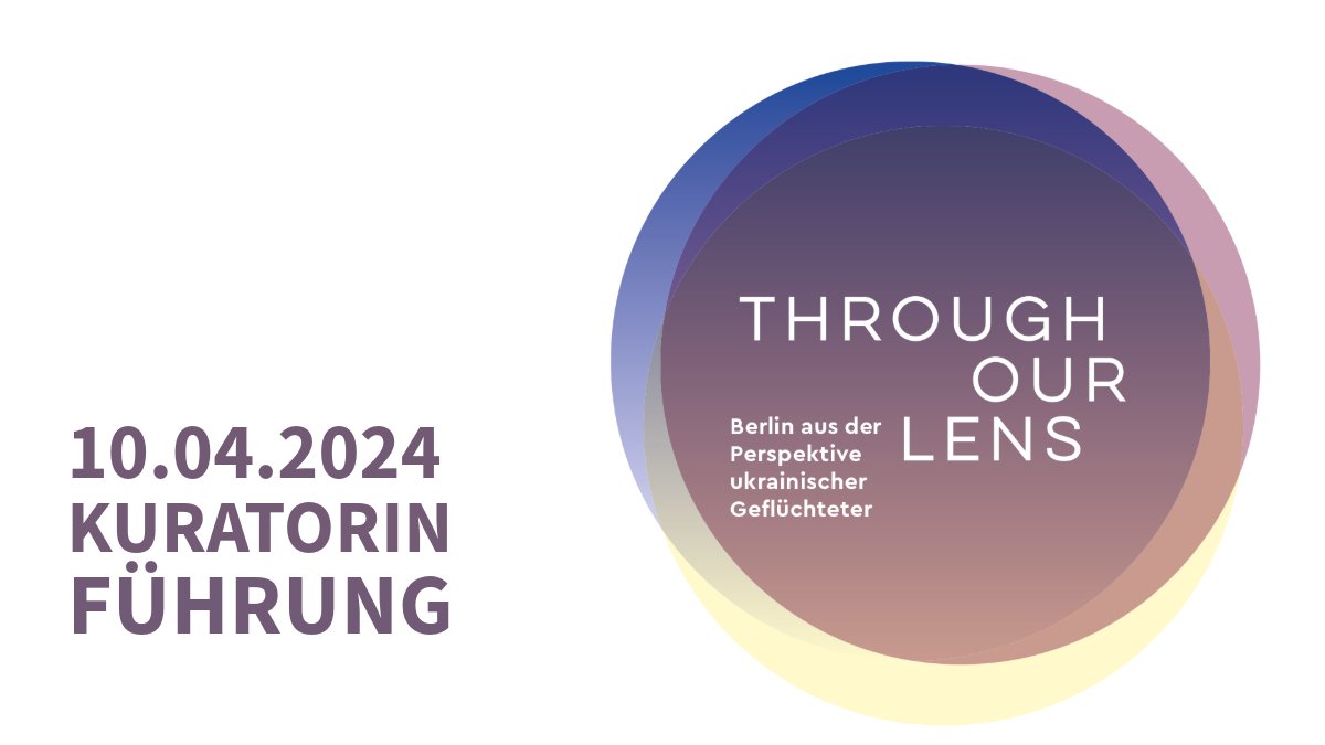 Kuratorinführung durch die Ausstellung
„Through Our Lens.“
10.4. |15 Uhr| Eintritt frei
Treffpunkt: Museumskasse in der Neuen Synagoge
Die Ausstellung zeigt 90 Fotografien &amp; persönliche Texten von 18 Frauen &amp; Kindern, die sich vor dem Krieg aus der Ukraine in Berlin retteten.